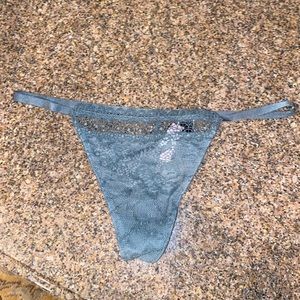 V-string Victoria’s Secret size medium